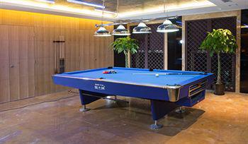 Days Business Place Longwan