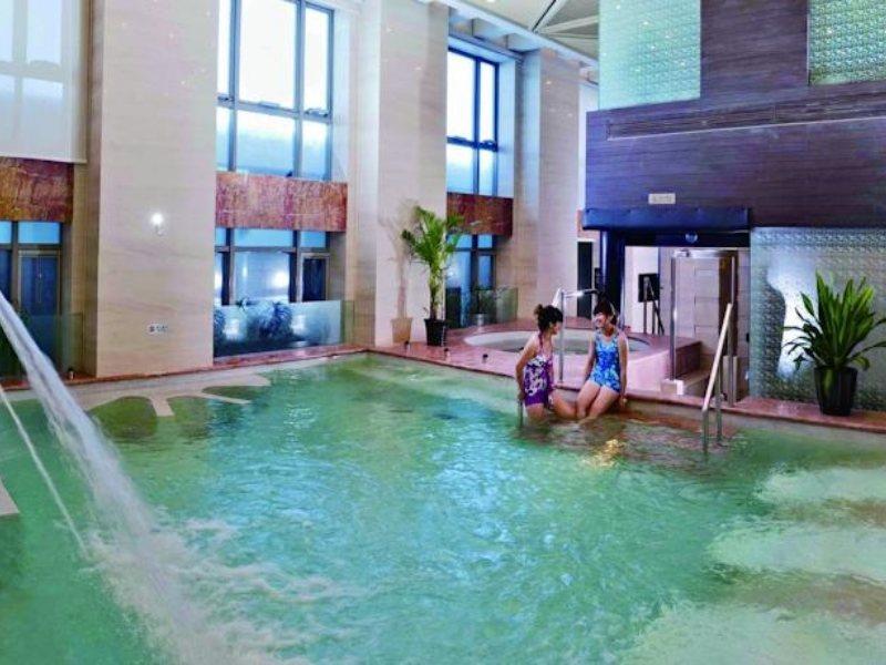 Hotel Days Business Place Longwan Peking